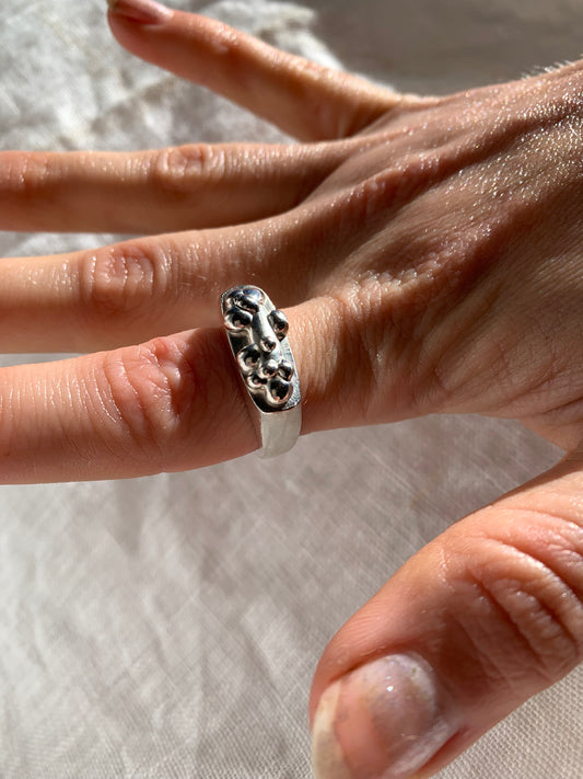 ABBEY RING