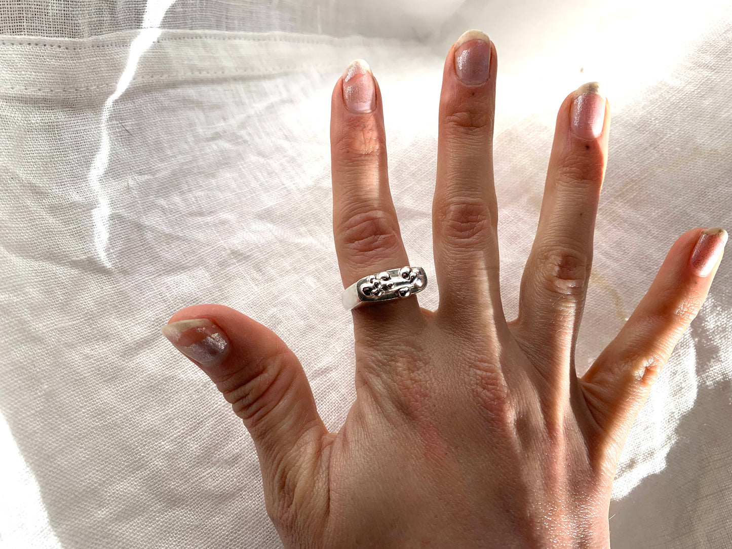 ABBEY RING